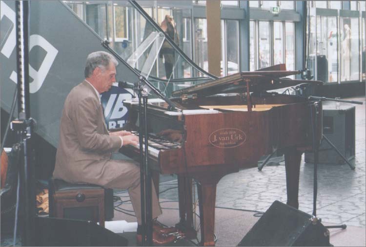 Georgie Fame in Rotterdam 2002
